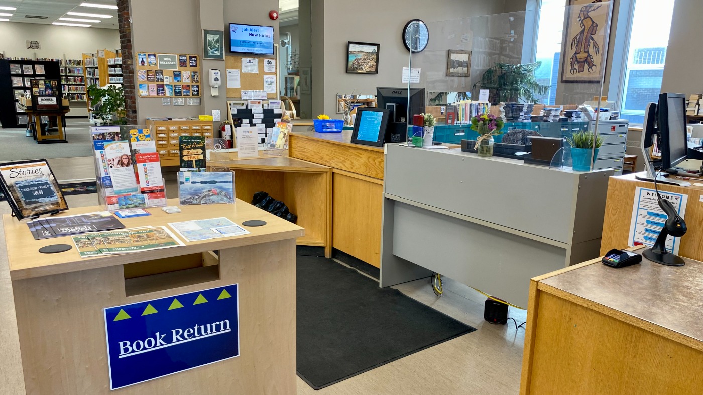 Book return and front desk